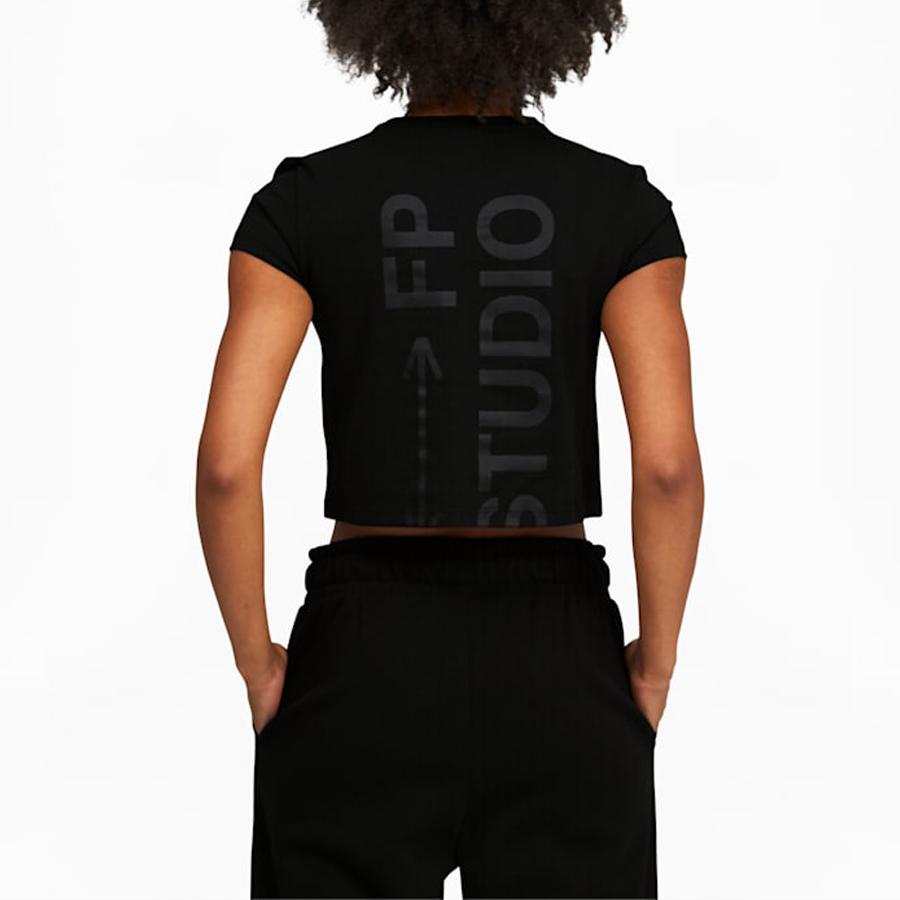 Puma X Felipe Pantone Collaboration Casual Printed Short Sleeve T-Shirt Women Tops Black 530392-01