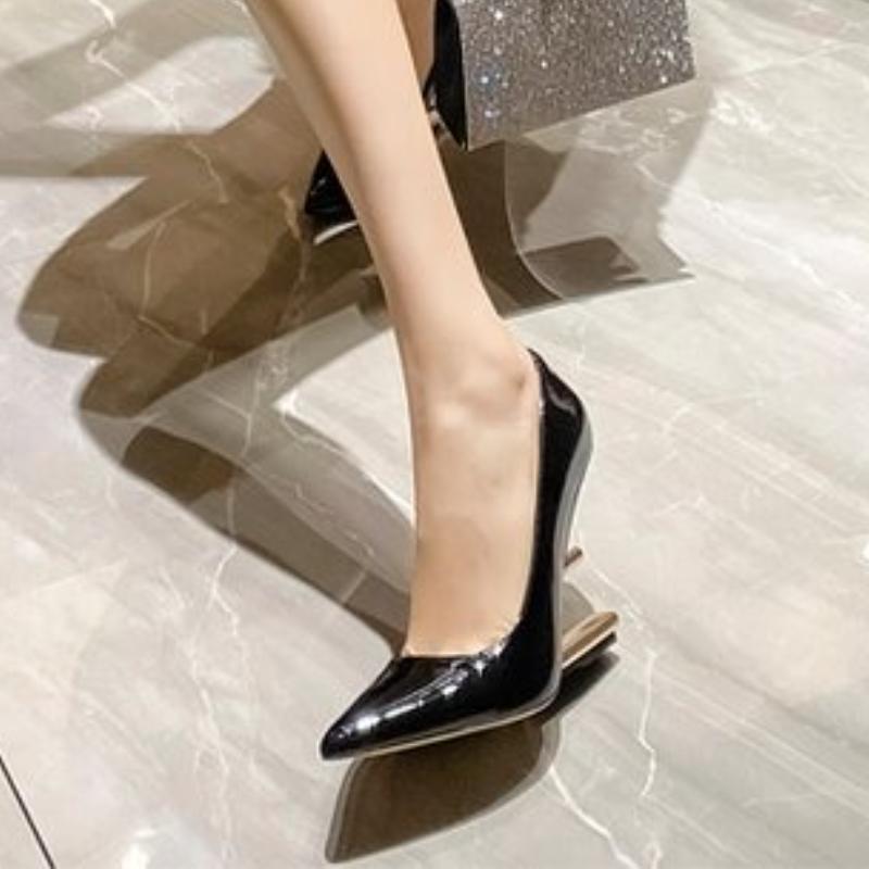 Fashion 2025 New Pumps for Women High Heel Shoes Female Fashion Patent Leather Sexy Pointed Toe Thin Heel Wedding Shoes Plus Size