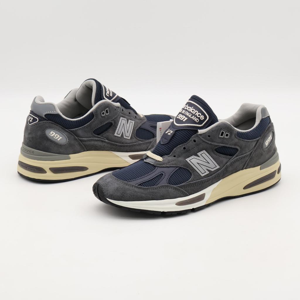 U991GG2 New Balance 991V2 Gris Azul Marino (de los hombres)