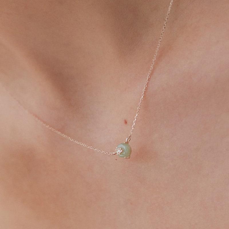 OR D`OR Round Mint Jade Pendant Necklace