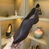 Frühlings- und Herbstschuhe für Damen aus weichem Leder 2025 neu, runde Spitze, niedriger Absatz, weiche Sohle, hochwertig, einfarbig, bequem, für Mütter mittleren Alters, leicht, offen