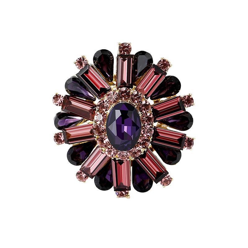 Crystal Flower Brooch High-End Women'S Retro Elegant Oval Brooch Pin Suit Coat Accessories