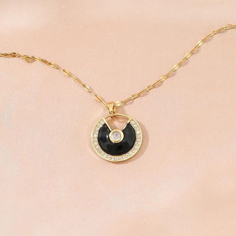 

Круглое ожерелье из титановой стали Женское Высококлассное Ретро Классическое Модное Темпераментное Инкрустированное Геометрическое Подвеска Аксессуары