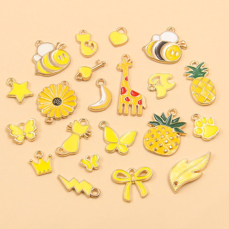 Mixed Eight-Color Enamel Alloy Charms for DIY Jewelry: Bracelet, Necklace, and Keychain Accessories (10/20/50 Pieces)