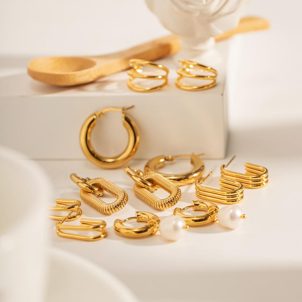 Simple Gold Hoop Earrings Minimalist Elegant Hypoallergenic Non-Tarnish Earrings for Women