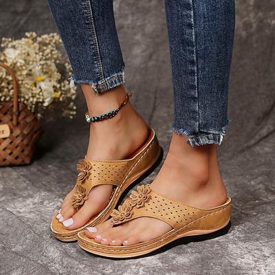 2025 New Summer European and American Flower Women's Sandals Sewing Line Beach Shoes Large Size Herringbone Wedge Heel Comfortable Sandals Women