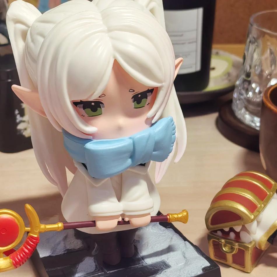 New Frieren Figures Anime Frieren Beyond Journey's End Gk Cartoon Winter Clothing Lovely Ornaments Birthday Gifts Kids Toys