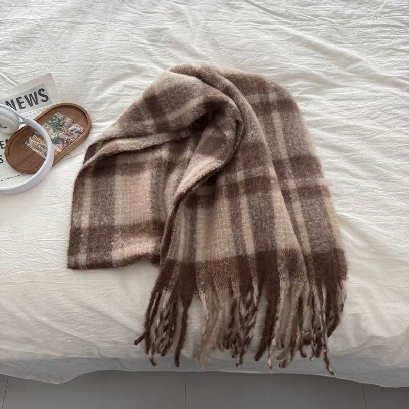 New autumn and winter Korean plaid scarf girls extended warm shawl scarf students small fresh versatile scarf