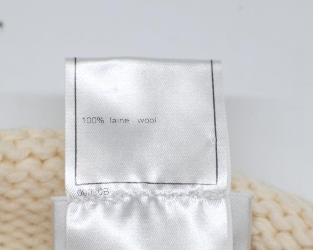 Chanel [Good condition/Domestic Regular Product] 99A P13656V00633 Cable Turtleneck Knit Sweater/ Tops 38 IvoryUsed