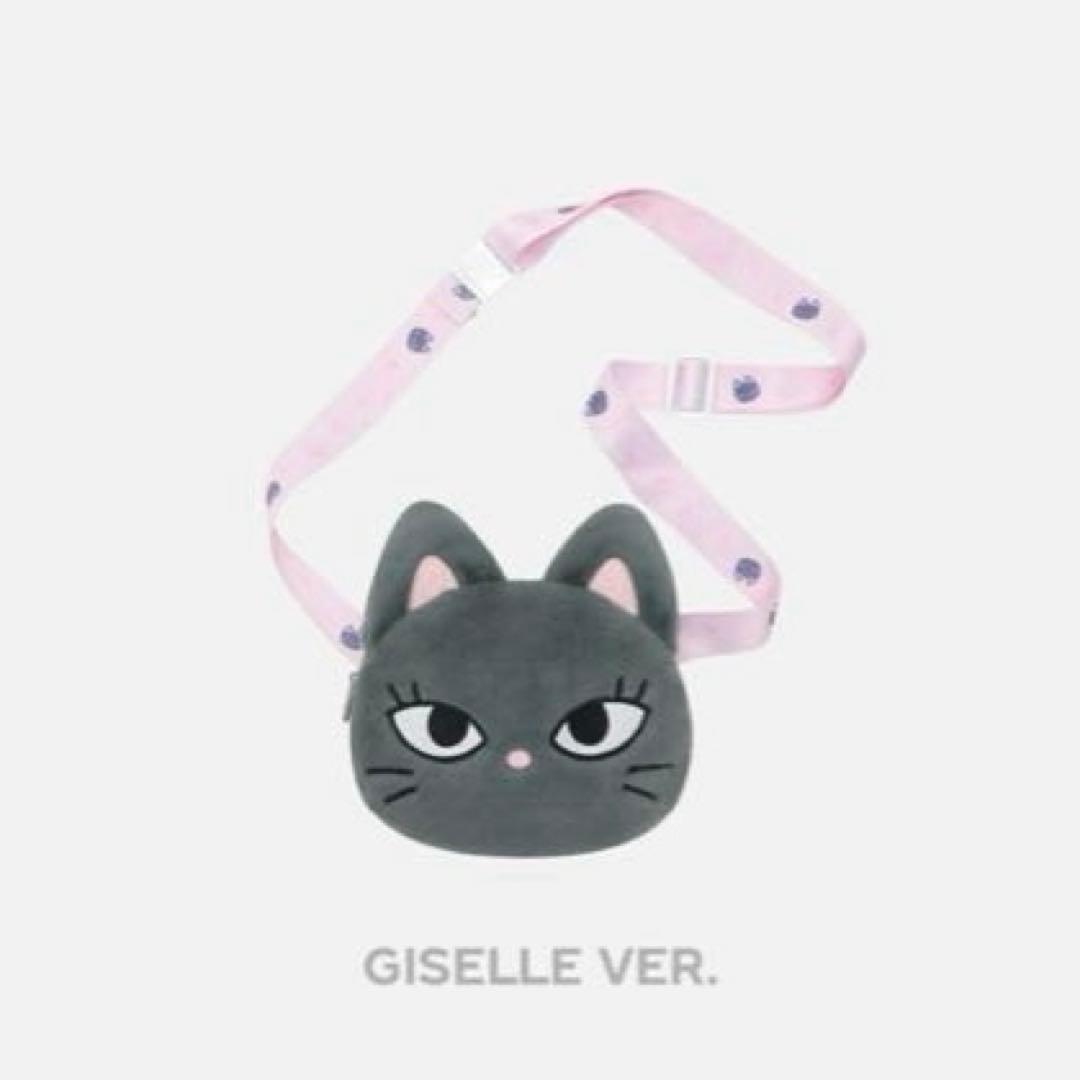 

[Б/У] Сумочка-косметичка с персонажем aespa Жизель