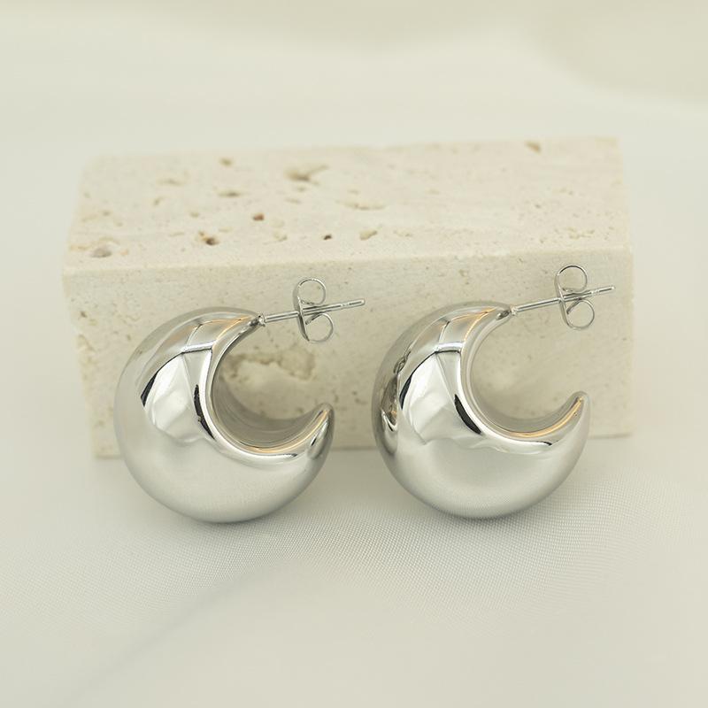 

Geometric retro earrings French style light luxury titanium steel hollow stainless steel exquisite geometric shape