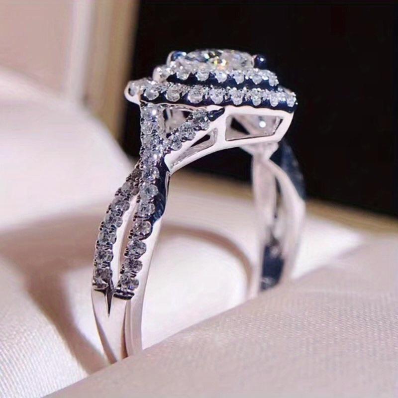 1Pc Fashionable New Inlaid Heart-shaped Synthetic Zircon Ring
