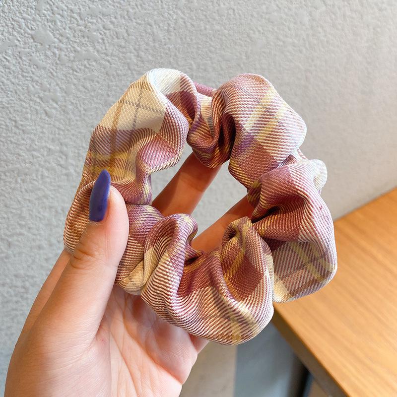 Korean Style Spring/Summer Floral Intestine Hair Scrunchie for Women – Elegant Ponytail Tie and Mori Girl Accessory.