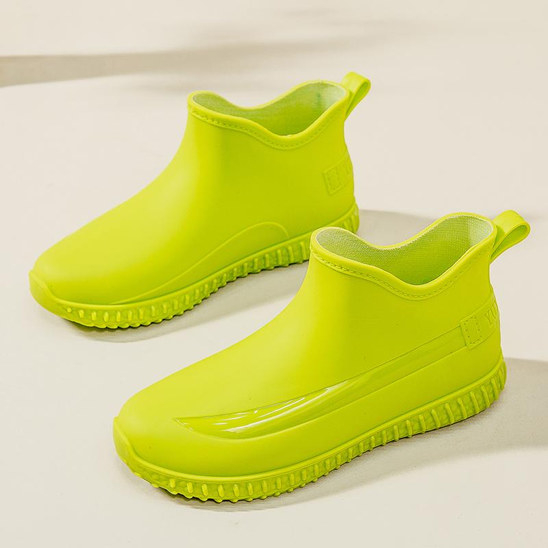 Fashion Rain Shoes Women Wear Waterproof and Non-slip Internet Celebrity Water Shoes Short Tube Japanese Thick-soled Rubber Shoes Wear-resistant