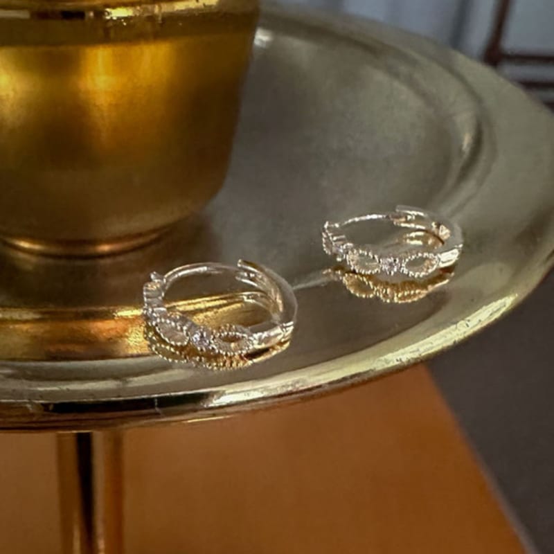 Youngglow 14k Dot Lace One Touch Earring