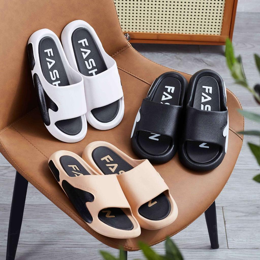 New slippers men's summer couple wear non-slip and wear-resistant thick bottom student home beach sandals