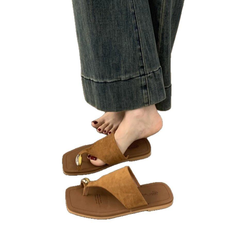 Fashion Casual Cover Toe Flat Slippers Women's Summer Wear 2025 New Seaside Vacation Beach Shoes Roman Cool Slippers