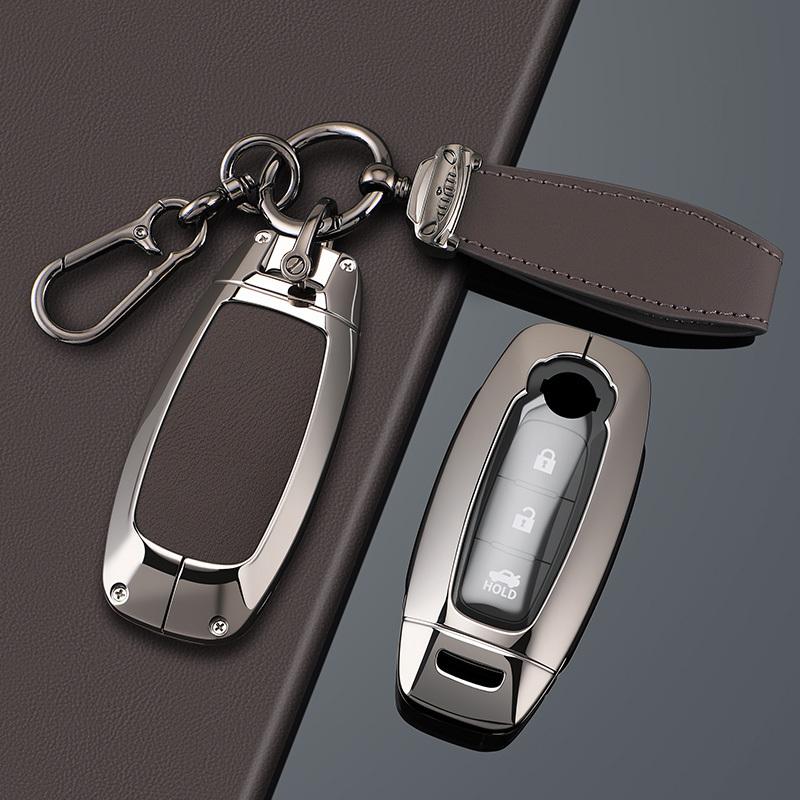 Suitable for Nissan X-trail Qashqai SENTRA JUKE ARIYA PATROL Zinc Alloy Leather Car Key Case Smart Car Keychain Accessories