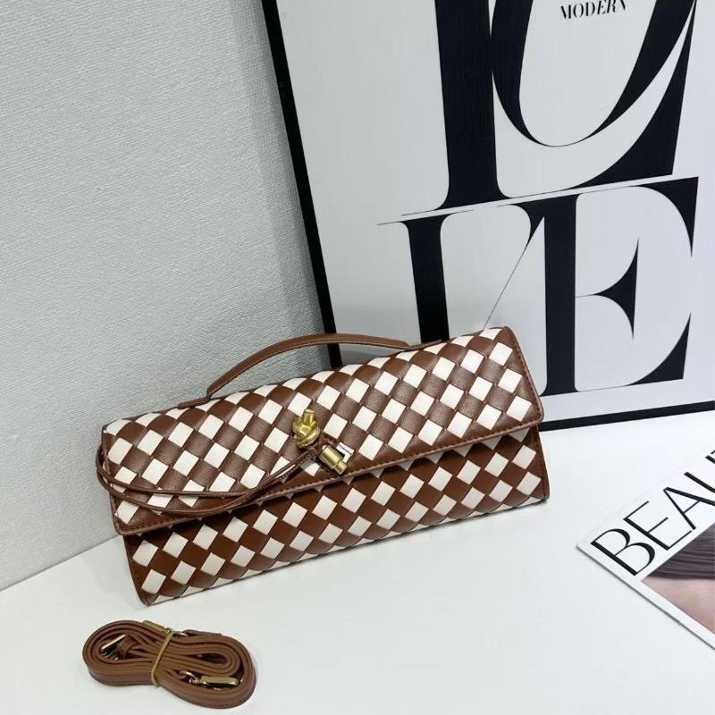 Women's bag New metal lock woven bag Crossbody bag Baguette bag Hand bag Versatile shoulder bag