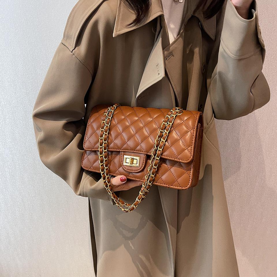 Fashion rhombus embroidered thread chain women's bag new popular simple and versatile shoulder bag fashionable commuter armpit bag