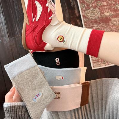 Damen Frühling und Herbst Persönlichkeit Reine Baumwolle Stickerei Farbkontrast Cartoon Niedliches Kleines Tier Röhrensocken