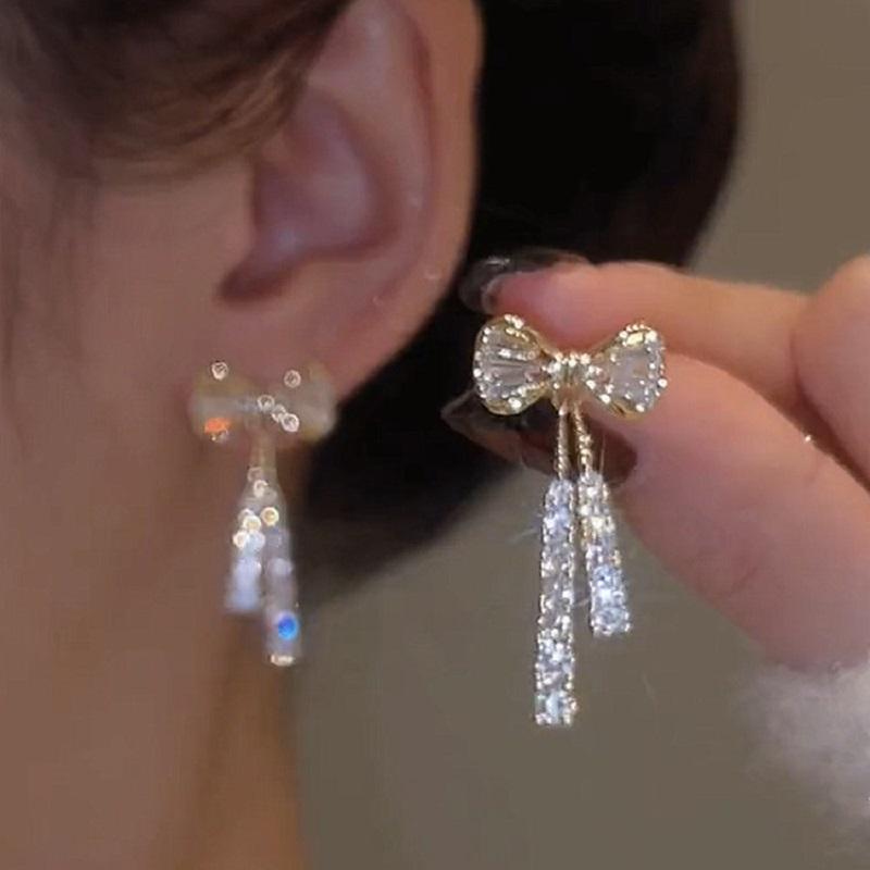 Full Rhinestone Bowknot Pendant Earrings for Women Exaggerated Elegant Ribbon Bow Long Tassel Earrings Wedding Jewelry