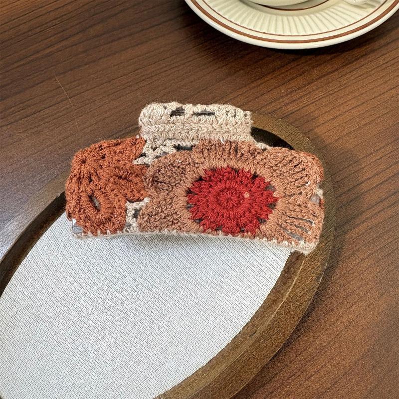 Knitted Flower Hair Claw Handmade Crochet Portable Mini Size Hair Accessory for Girls Women Outdoor Activity Daily Use A13