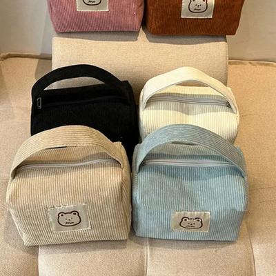 Kosmetiktaschen für Damen, süße Handtasche aus Plüsch, für den Sommer, weich, bequem, große Kapazität, trendige Handtasche für Damen mit Griff