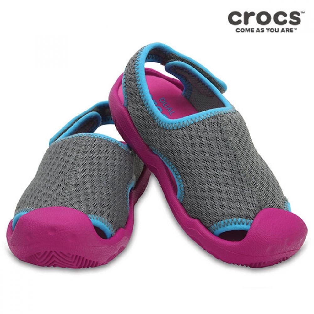 

Crocs SKies тапочки сандалии Tqj 204024 0cz Swiftwater сандалии K Smavivlt 155