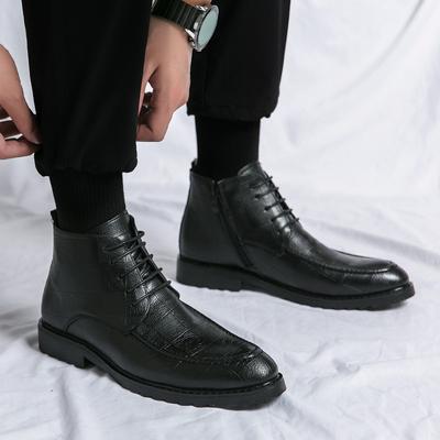 Botas da moda para homens com cadarço vestido preto Botas de tornozelo da moda Botas de couro masculinas Tênis casuais de couro para homens Chaussures Homme