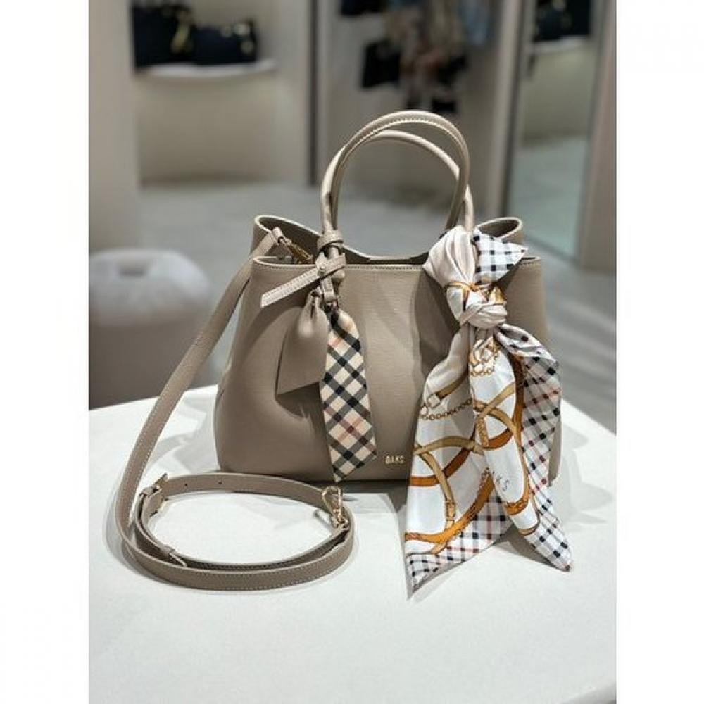 Daks Béžová Kostkovaná Taška přes Rameno Hedvábný Šátek Dcba4e132i2 Dcsc4e144i2