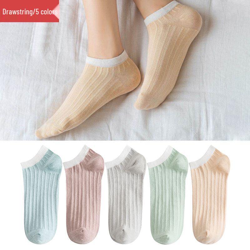 5 Pairs of Black and White Striped Mid-Calf Socks: Autumn/Winter Korean-Inspired Academy Style