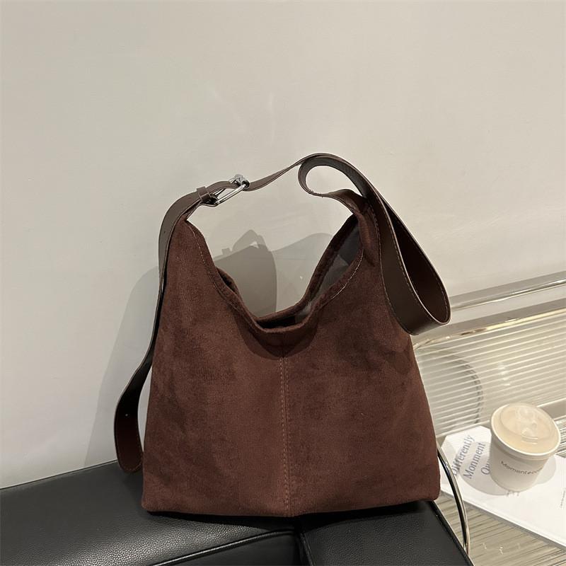 Fashion Solid Color Suede Shoulder Bag For Women With Magnetic Closure And Cell Phone Pocket