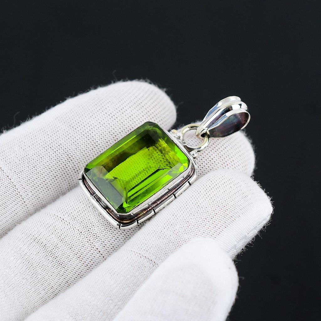 Green Peridot Handcrafted 925 Sterling SIlver Pendant Small Pendant Peridot Gemstone Silver Pendant For Gifts