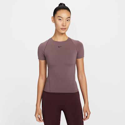 Nike Universa Raglan Sleeve T Shirt Women s M