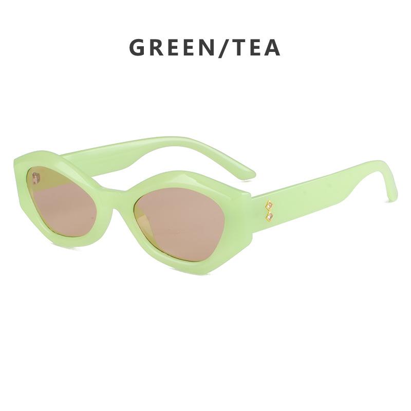 European and N Cat-eye Sunglasses Fashionable Diamond Cut Sunglasses Men and Women Holiday Travel Beach Glasses