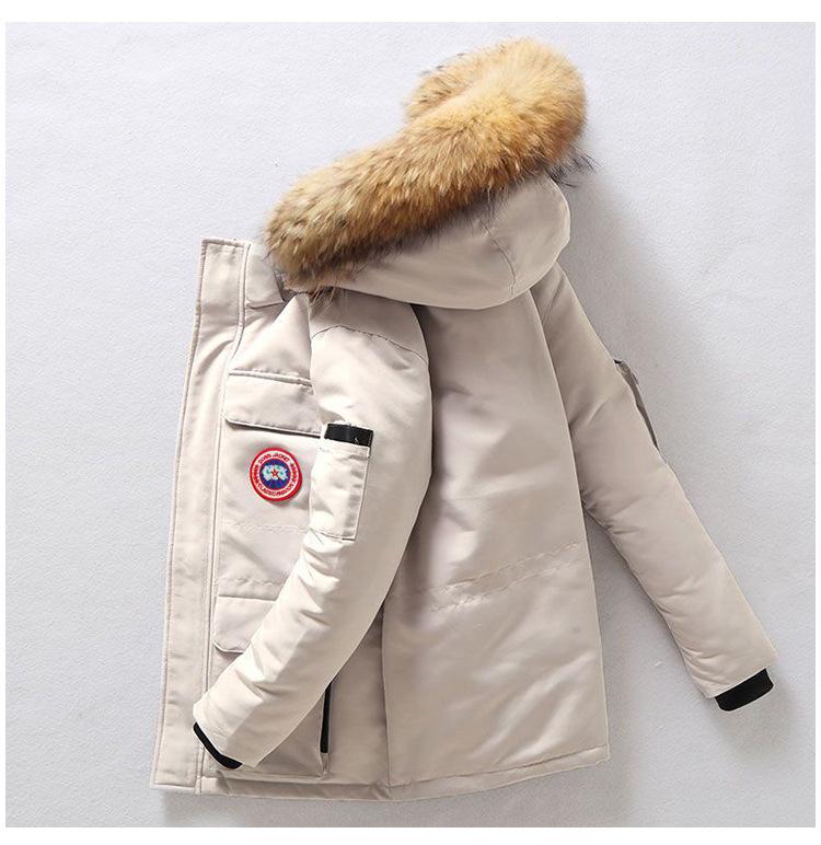 Damen Daunenjacke Winter 2025 mit Unisex-Passform und großem Pelzkragen