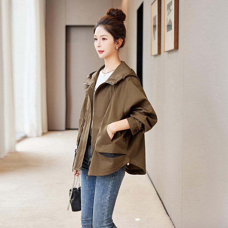 Coffee coat for women, new early autumn and autumn casual fashion sense hooded short trench coat