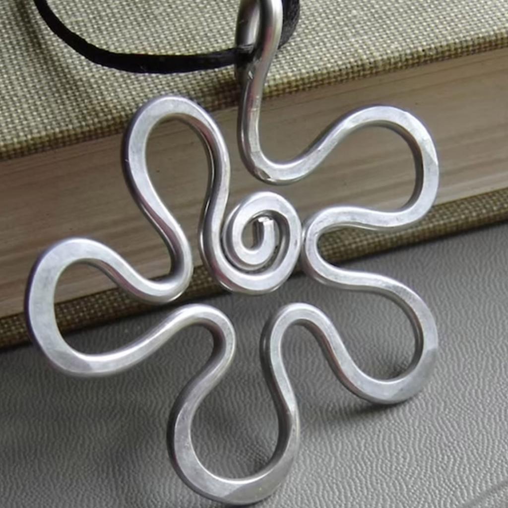 Elegant Irregular Flower Choker Necklace Vintage Choker Lace up Necklace Jewelry