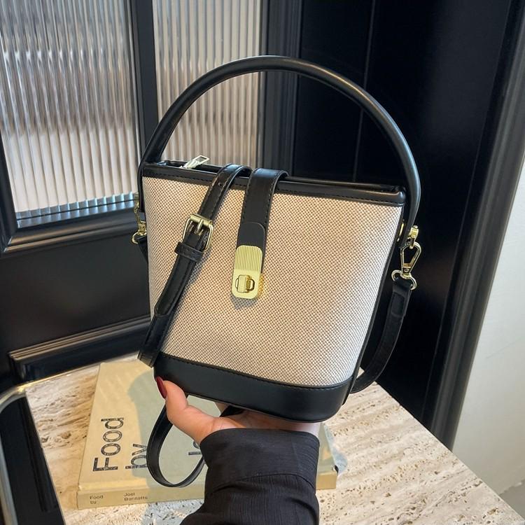 2024 Sommer Modische kleine Korb-Beuteltasche für Damen - Umhängetasche im koreanischen Stil