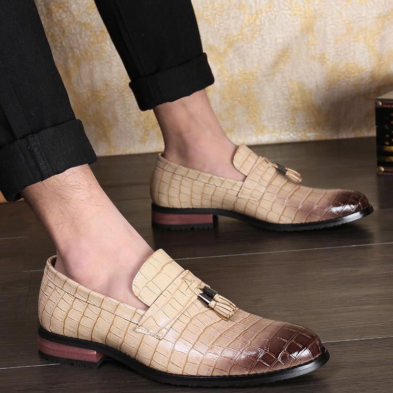 Fashion Luxury Tassel Formal Men's Dress Italian Designer Stylist Wedding Casual Business Patent Leather Loafers Oxfords Shoes for Men