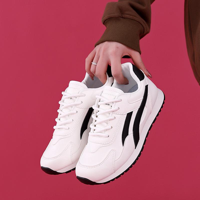 2025 little white shoes women's spring new Korean version ins female student leisure sports versatile Forrest Gump shoes street shot LF906