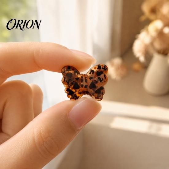 Non-slip Hair Accessories Magnetic Clips for Women Girls, Butterfly Shape Strong Hold Non Slip Gentle Styling Claw Clips, Seamless 2-in-1 Clip