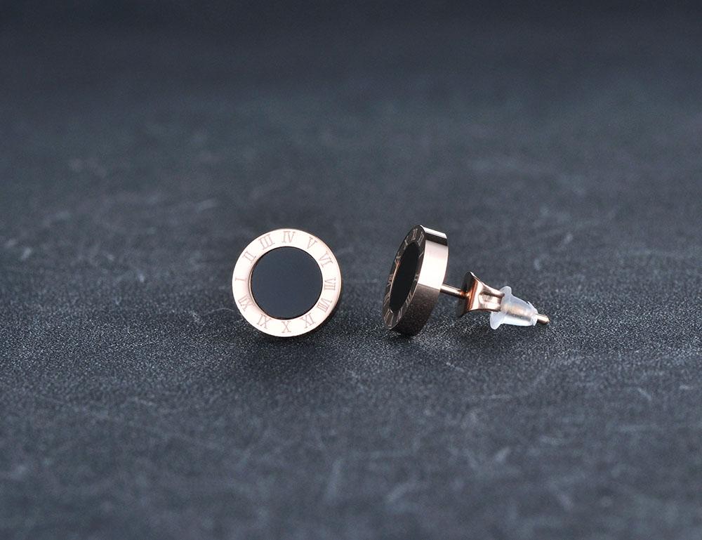 Classic Roman Numeral White Black Shell Stud Earrings For Women 316L Stainless Steel Female Earrings Jewelry Brincos ZE18002