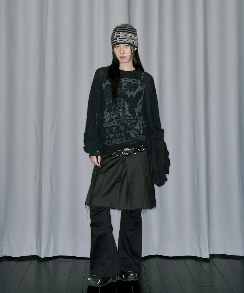 ODDSTUDIO Grunge Angel Graphic Damaged Knit - Black