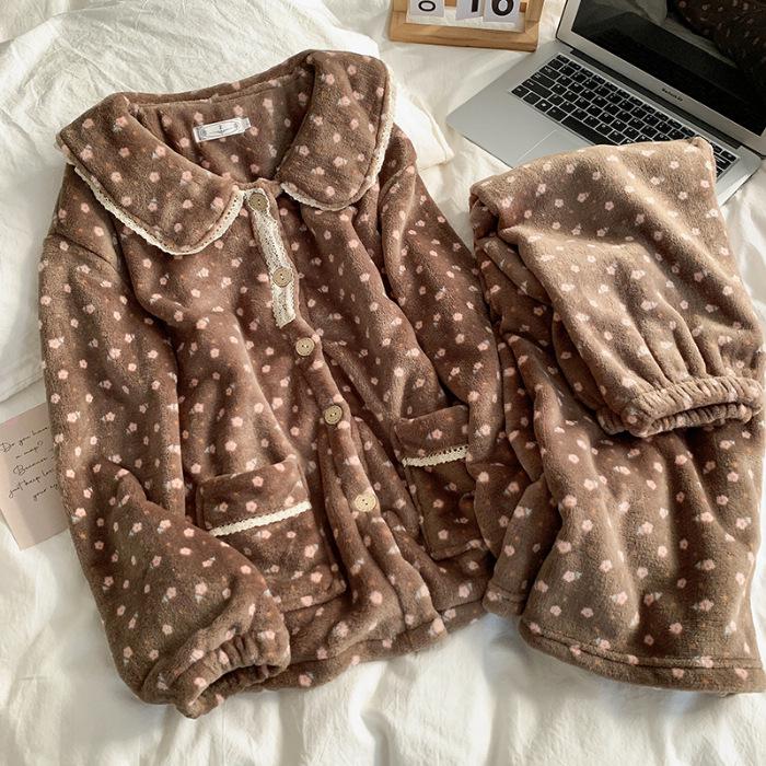 

Korean Style Floral Flannel Women s Pajama Set - Warm, Plush, Thick, and Sweet for Autumn and Winter XL