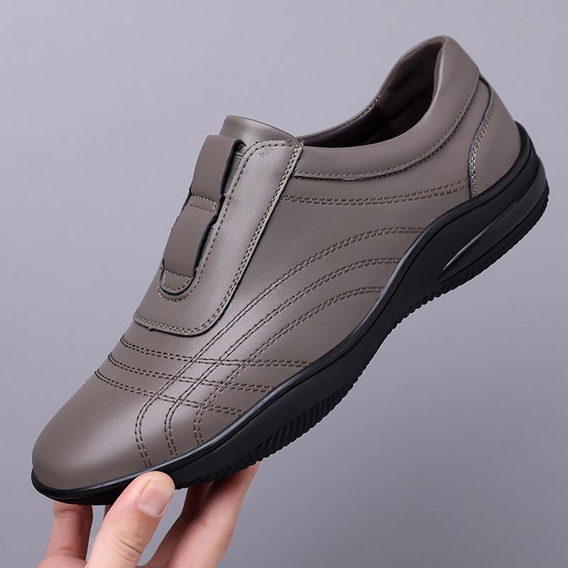 2026 Spring Autumn New Casual Leather Shoes for Men Solid Color Summer Hallow Designer Shoes Male Fashion Sports Sneakers Man