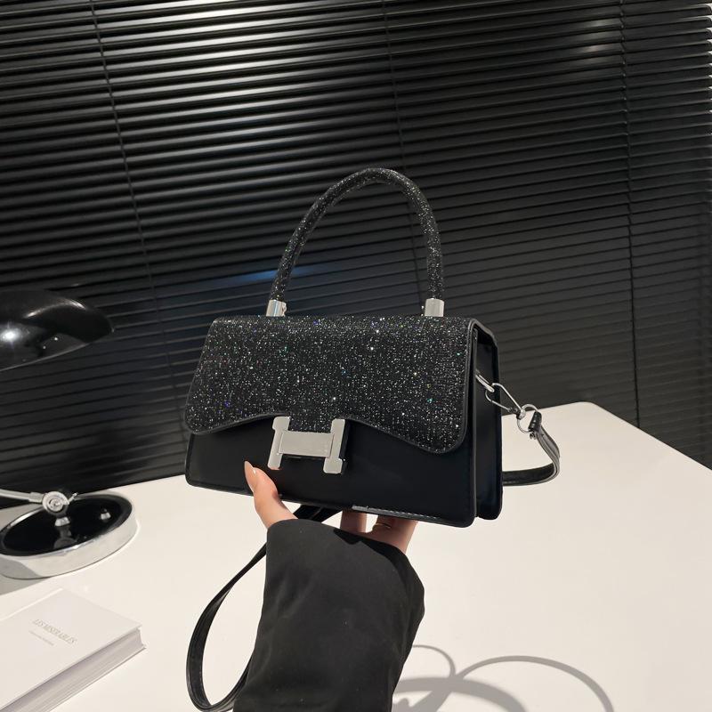 Niche Texture Foreign Style New Versatile Small Square Bag Women's Spring High-end Design Trend Retro Light Luxury Messenger Bag