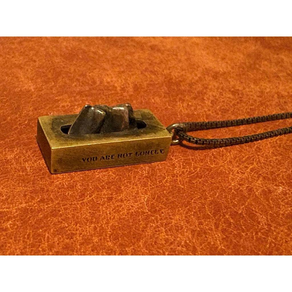 Used Necklace Varde77  THEFT TISSUEBOX NECKLACE