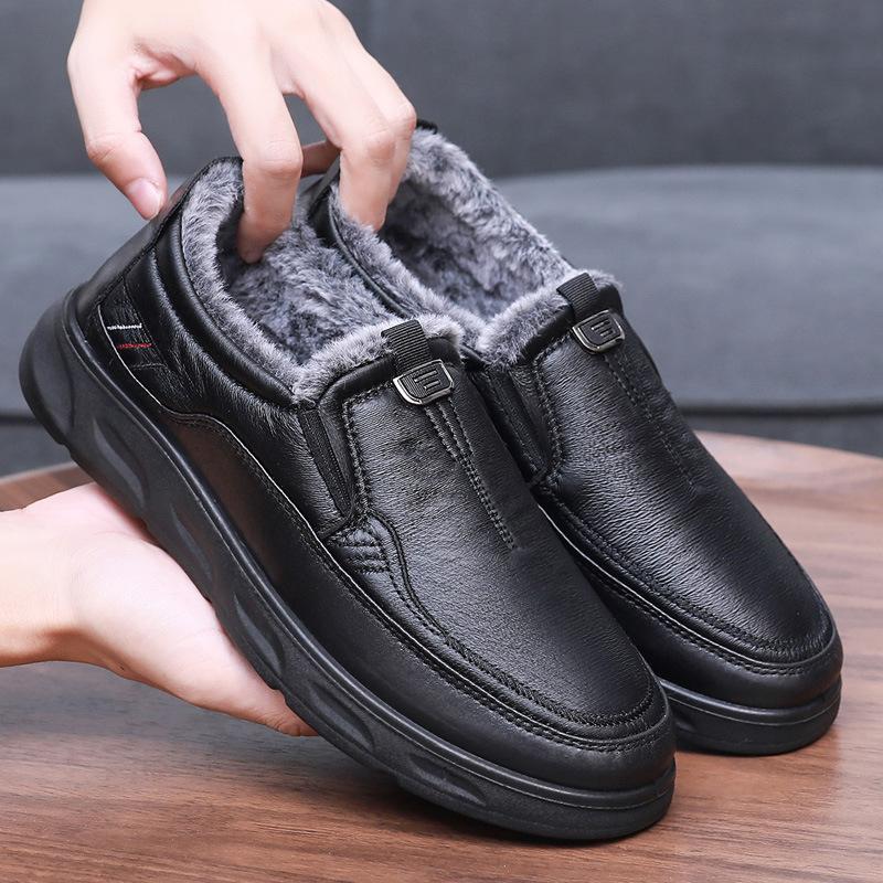 

Старые пекинские тканевые туфли зимние мужские хлопковые туфли бархатные теплые для пожилых отцовские туфли водонепроницаемые нескользящие повседневные педали 39 чёрный